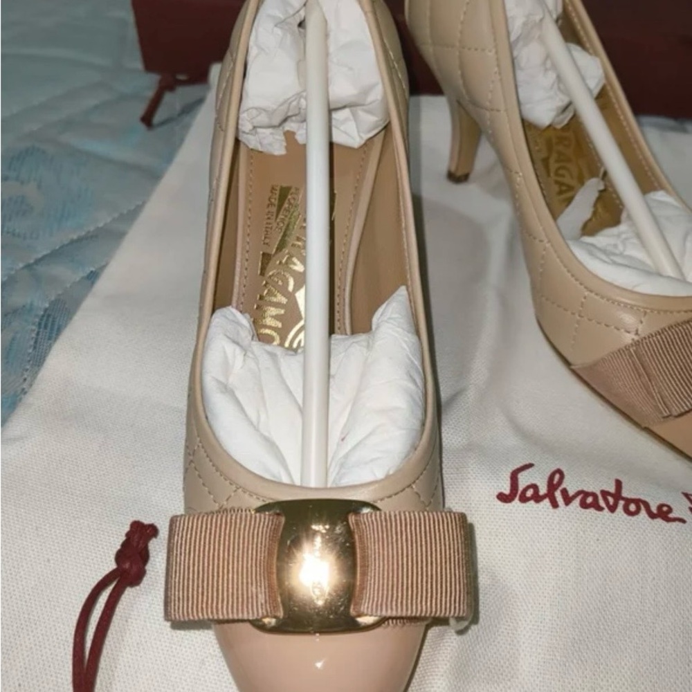 Salvatore Ferragamo Nude Heels with Bow